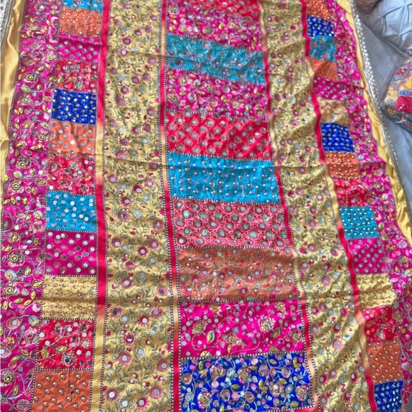 Pakistani dupatta (2.5meter) - Picture 11 of 13